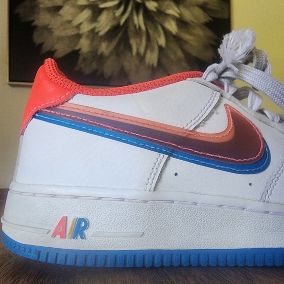 Nike Air Force 1 LV8 GS Offset Swoosh White Red Blue DX1787-100 Kids 4Y - Picture 3 of 15
